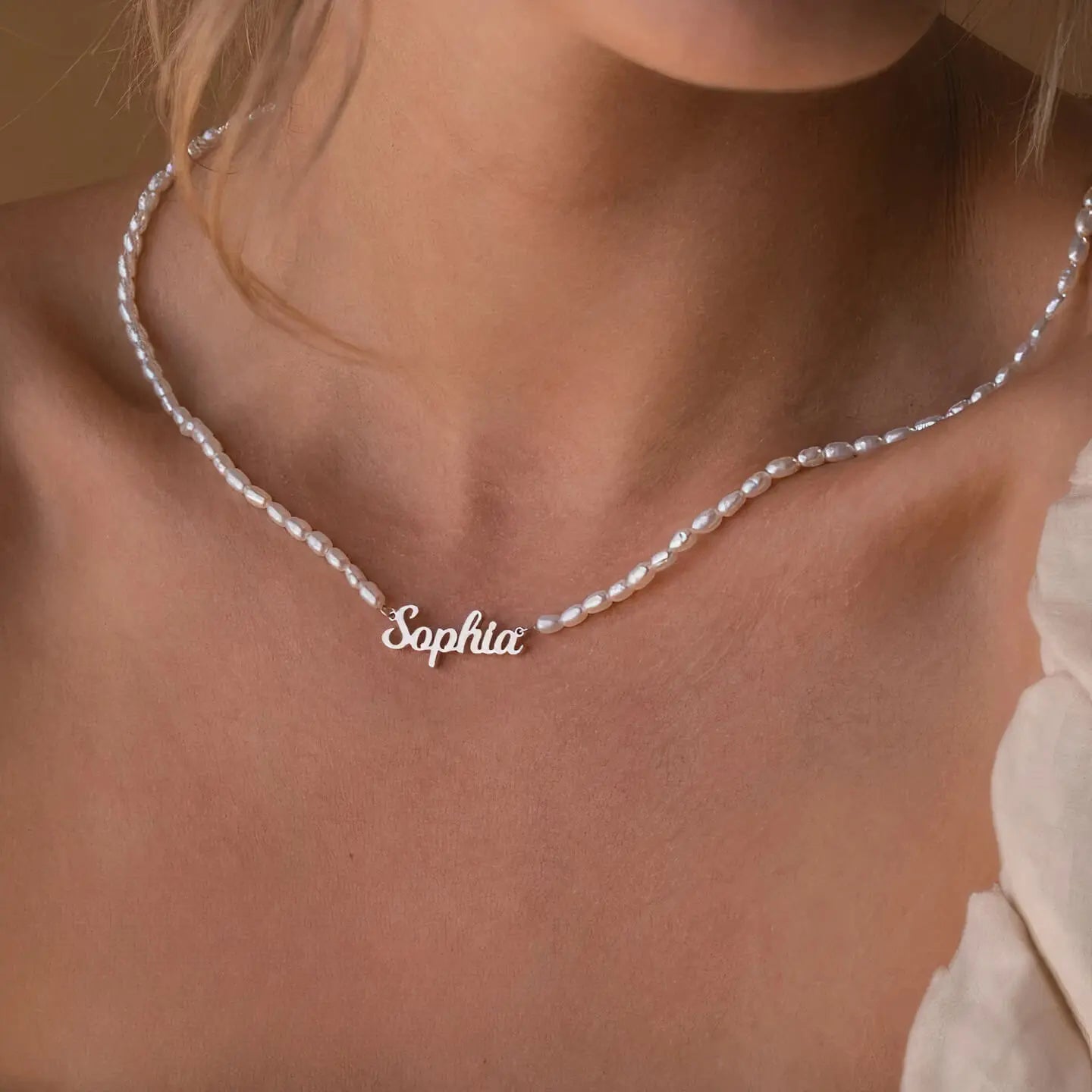 Customizable Necklace with Name and Freshwater Pearls NostalgiaJewels